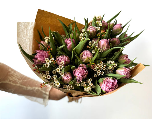 Grand Tulip Bouquet